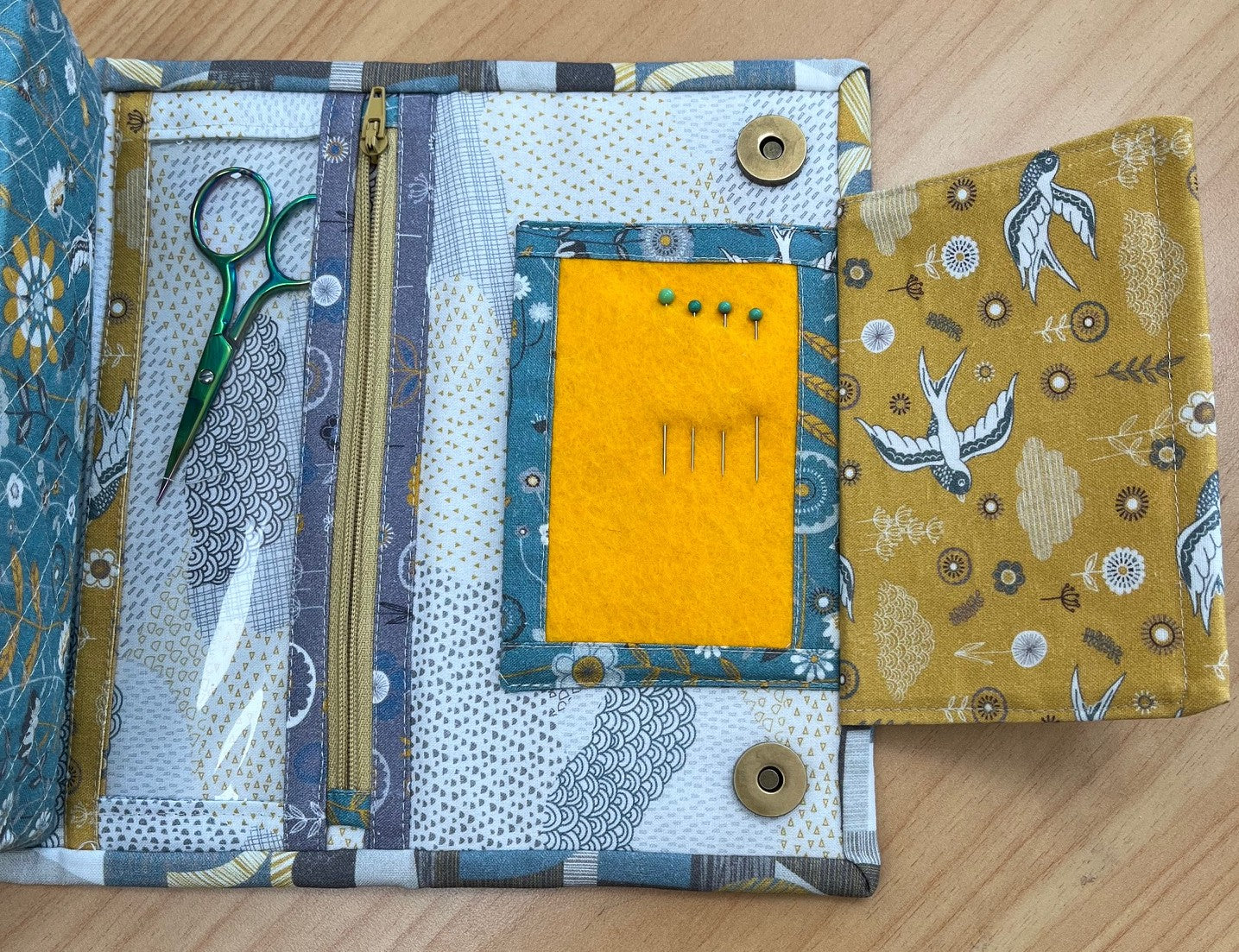 CLASS: Three Pouch Folding Project Cube